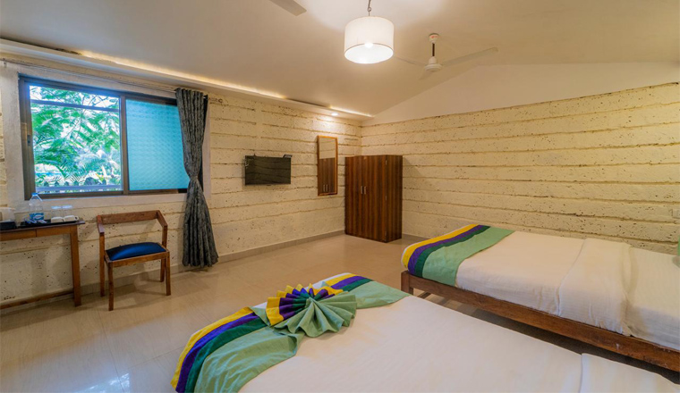 Saldure resorts