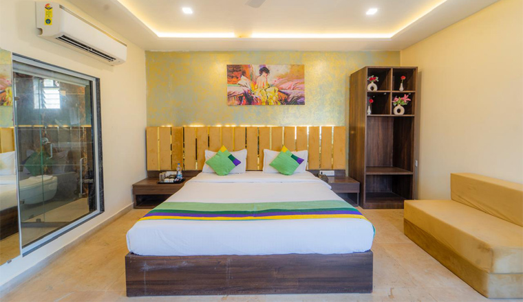 palande beach cottages