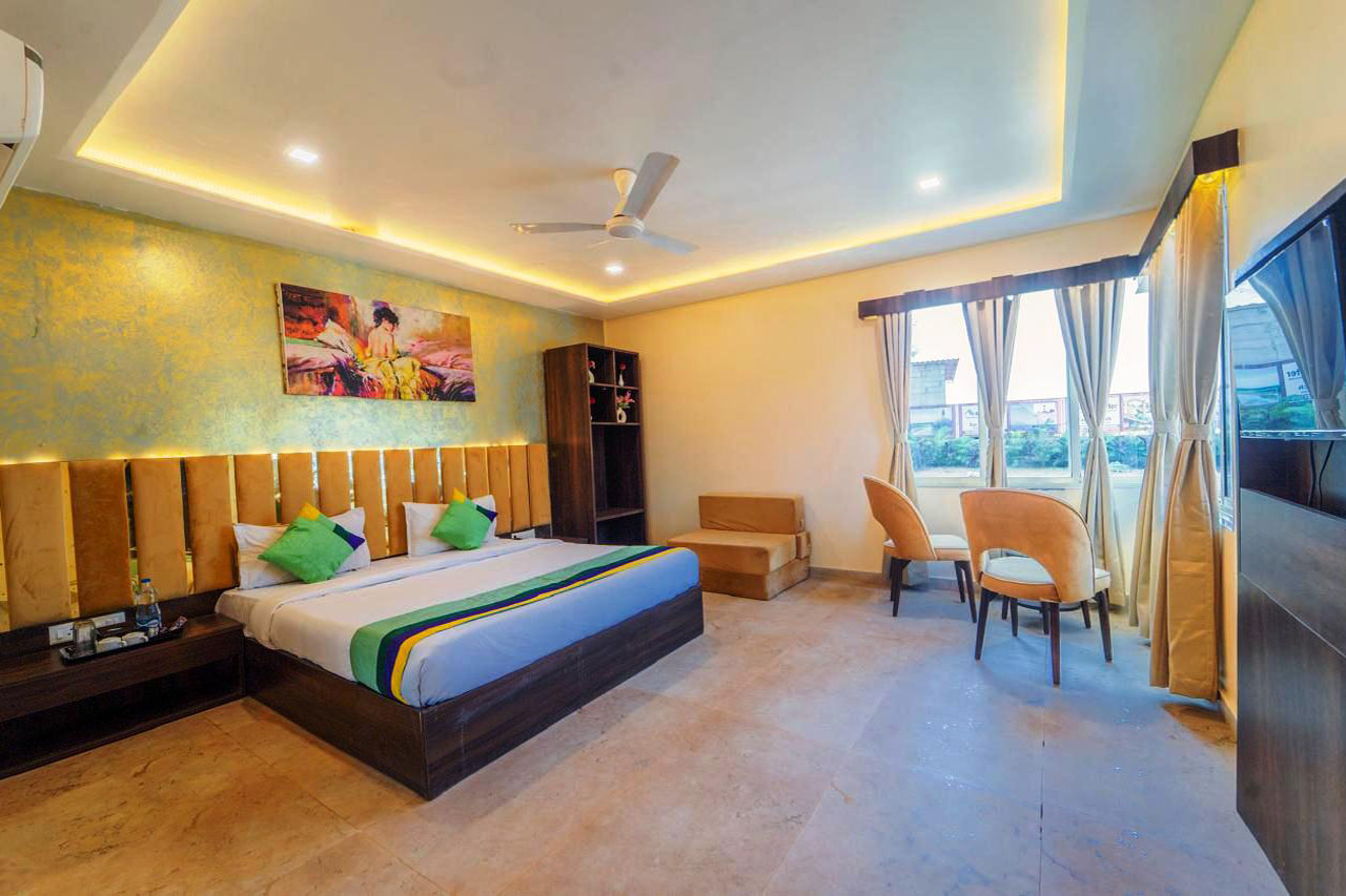 hotels in dapoli
